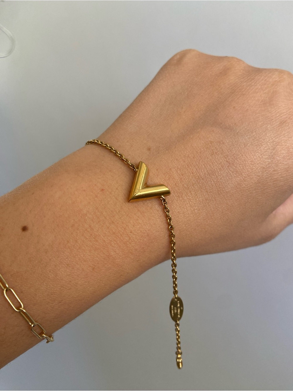 Louis Vuitton Gold Essential V Bracelet